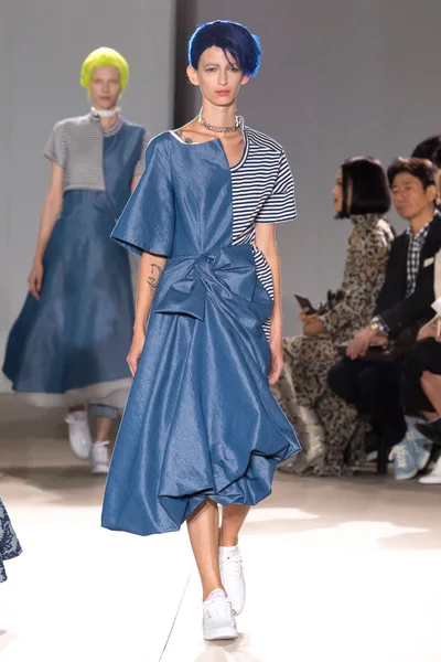 Look 17